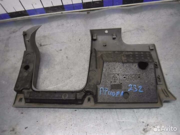 Крышка блока предохранителей Лада Приора 126 2007