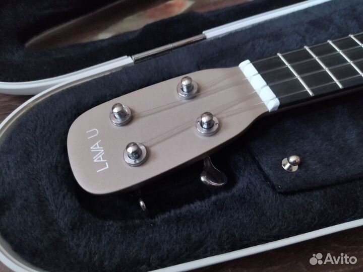 Укулеле Lava U 23