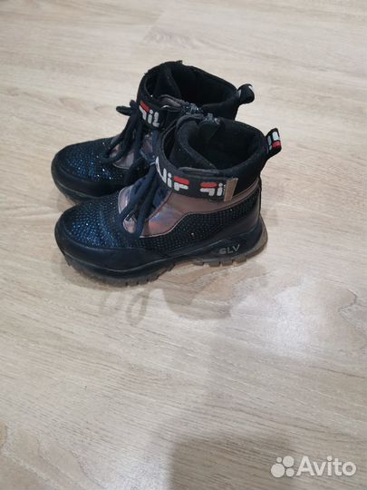 Продам ботинки для девочки