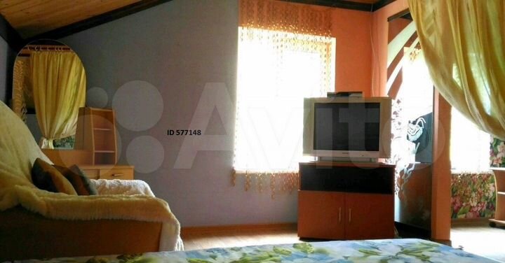 Дом 56 м² на участке 5 сот.