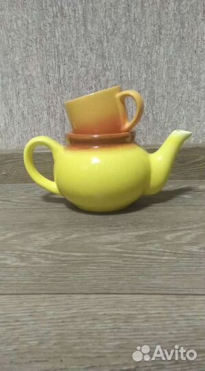 Заварочный чайник с чашкой