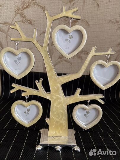 Семейное дерево с фоторамками