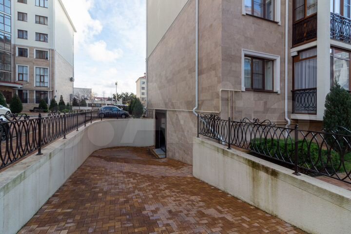 Машиноместо, 18 м²