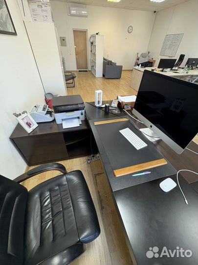 Стол и тумба руководителя