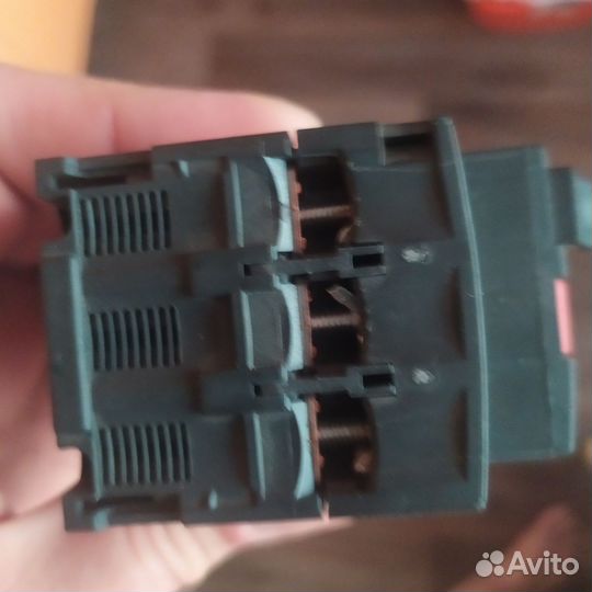 Автоматический выключатель Schneider Electric