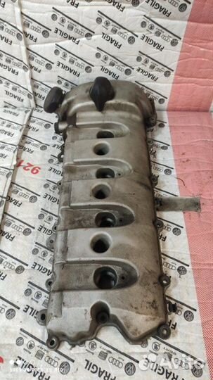 Клапанная крышка правая Porsche Cayenne 4.5 V8