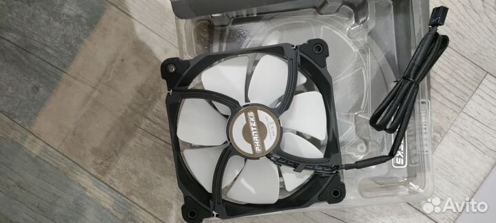Вентилятор phanteks 120 мм