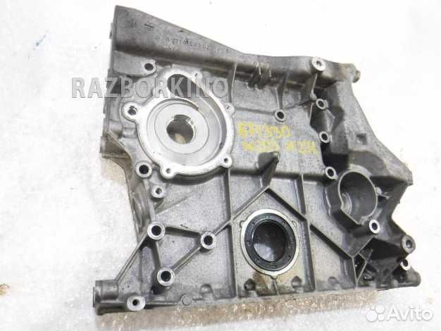 Крышка двигателя передняя