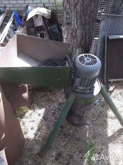 Зернодробилка крупорушка бу