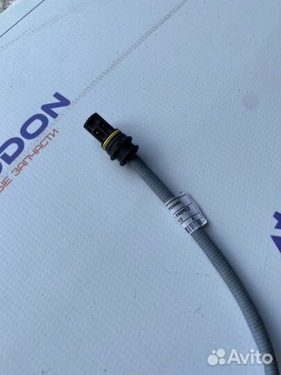 Датчик кислородный передний Mercedes E W211 M112