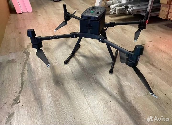 DJI matrice 300 RTK Квадрокоптер