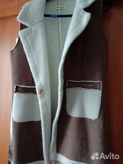 Жилетка-безрукавка женская