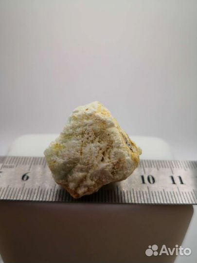 Кристалл апатита, Россия