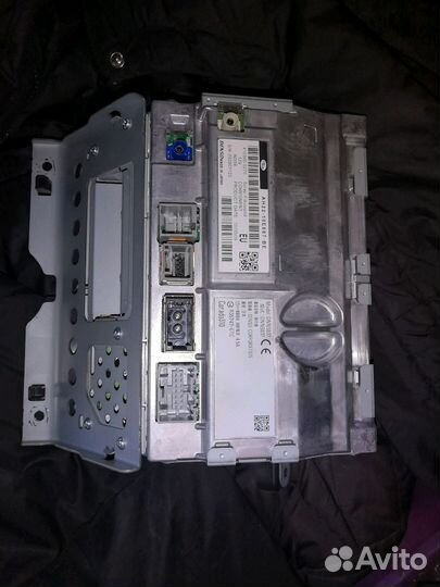 Ленд ровер Дискавери4 монитор мультимедиа