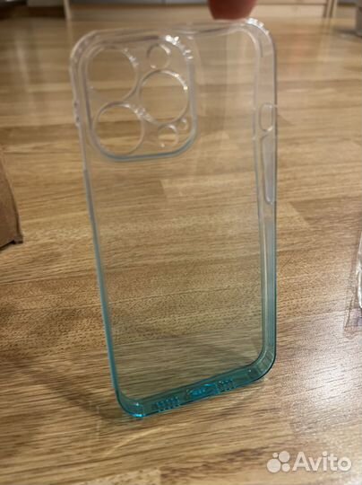Чехол на iPhone