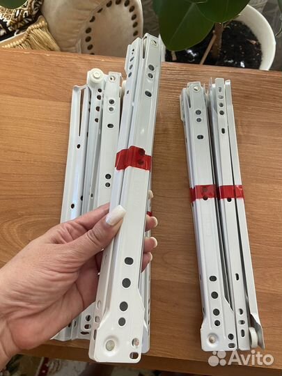 Направляющие для тумбочек