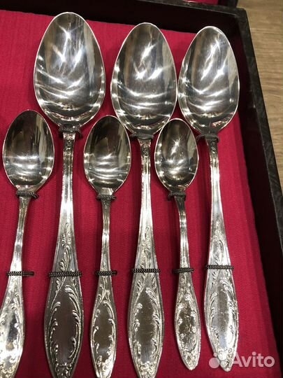 Набор столовых приборов мельхиор