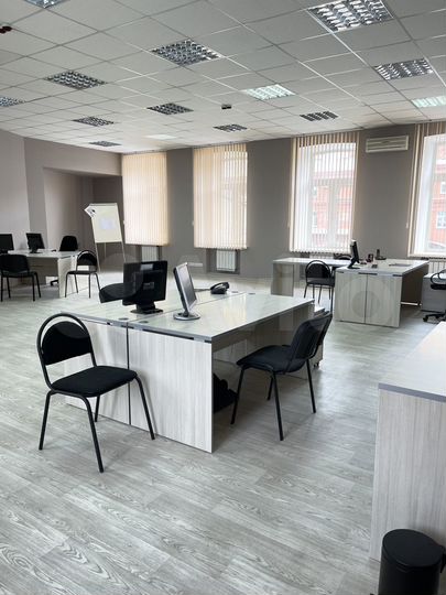 Офисы в центре до 2450 м²