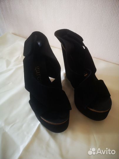 Босоножки женские 37 размер натуральная кожа, б/у