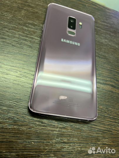 Телефон Samsung s9 plus
