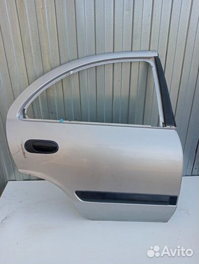Дверь боковая задняя правая Nissan Almera N16