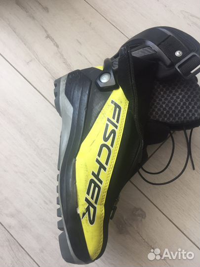 Лыжные ботинки fischer коньковые