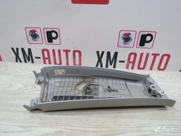 Обшивка средней стойки левая Hyundai i30