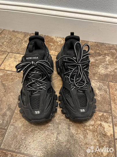Balenciaga track 1 оригинал