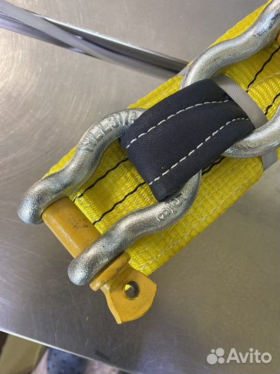 Трос буксир для авто 10,5 тн. / 10 м 2 скобы