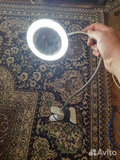 Лампа лупа настольная