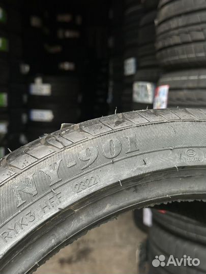 ONYX NY-901 215/40 R17 87W