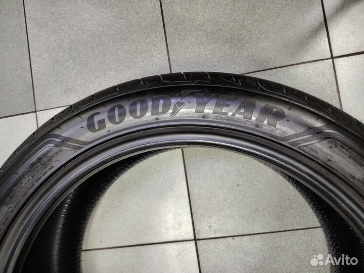 Goodyear Eagle F1 Asymmetric 3 SUV 245/45 R20 99V