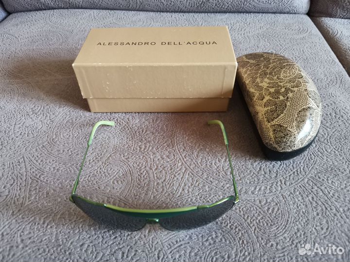 Солнцезащитные очки, Италия