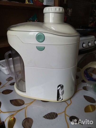 Соковыжималка шнековая