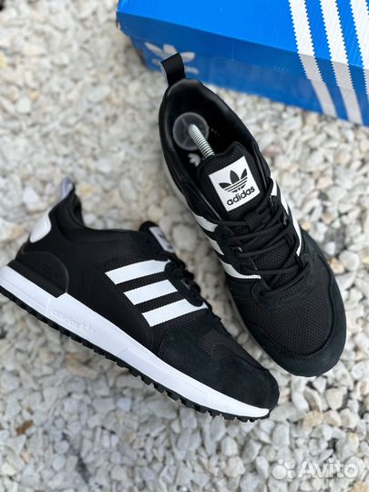 Кроссовки Adidas zx 700