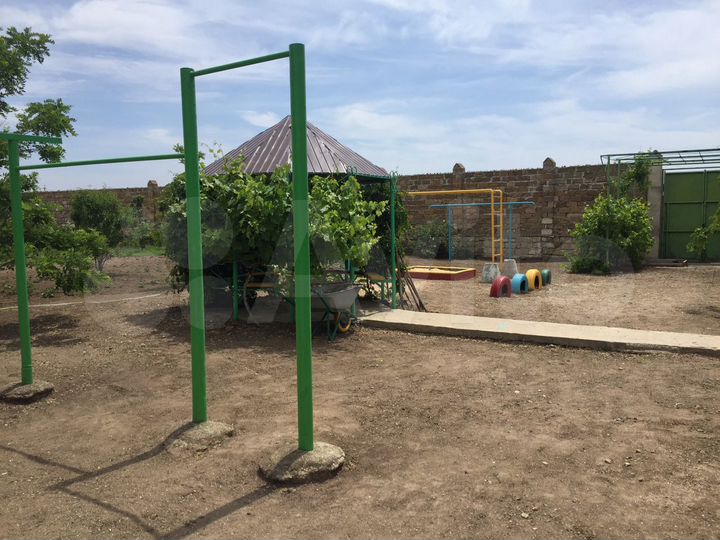 Комната 50 м² в 1-к., 1/2 эт.