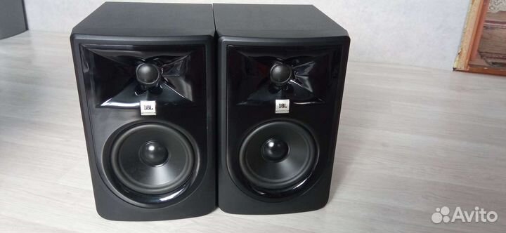 Акустическая система JBL 305P MkII