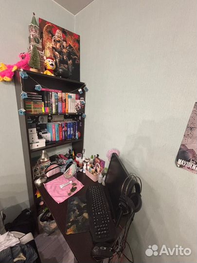 Письменный стол и шкаф