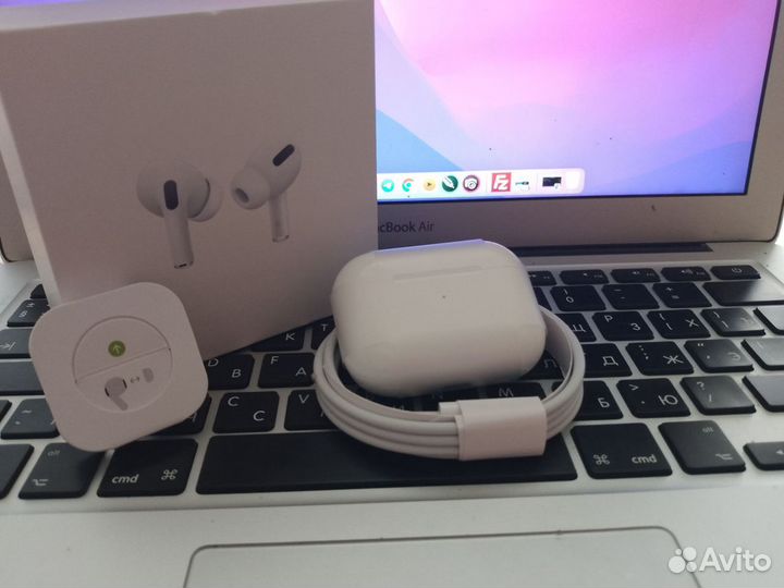 Беспроводные наушники airpods