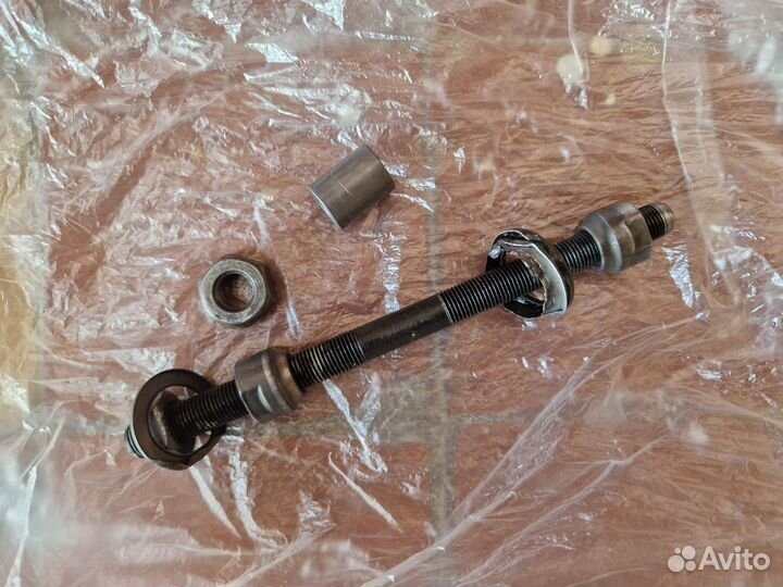 Задняя ось на велосипед