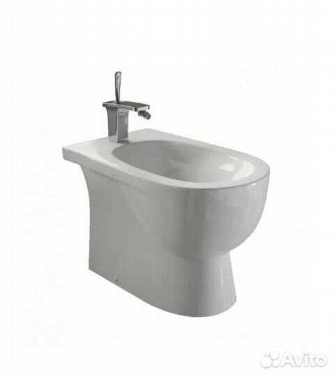 Унитаз -биде с смесителем