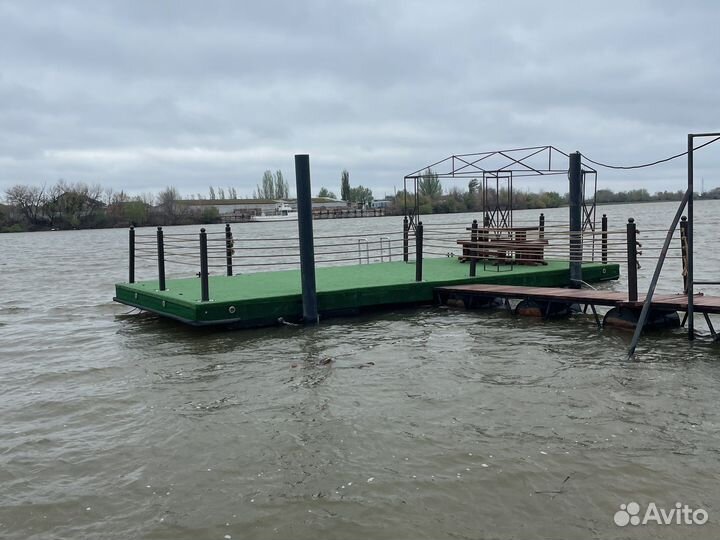 Плавучий понтон