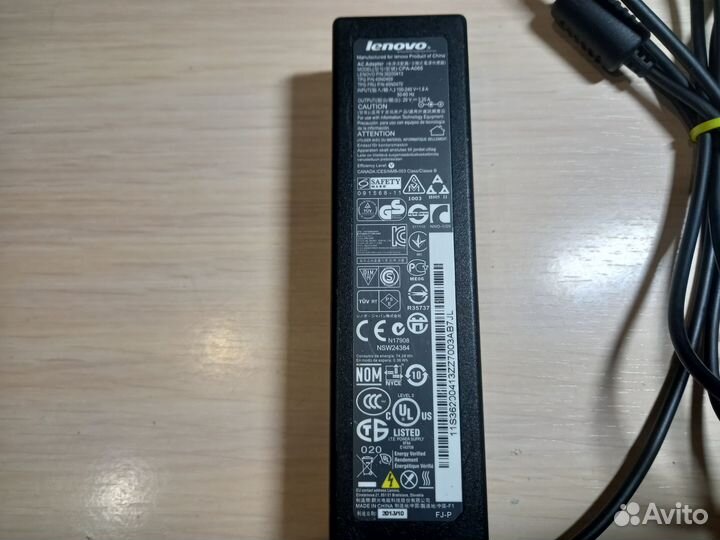 Зарядка для ноутбука lenovo