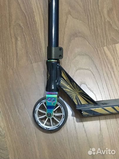 Трюковой самокат