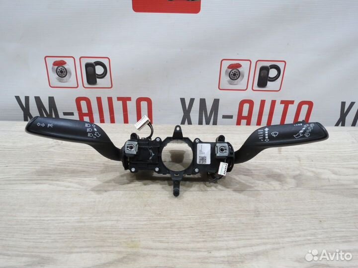 Переключатель подрулевой Audi Q3