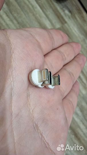 Для зарядного кабеля с магнитным круглым разъемом