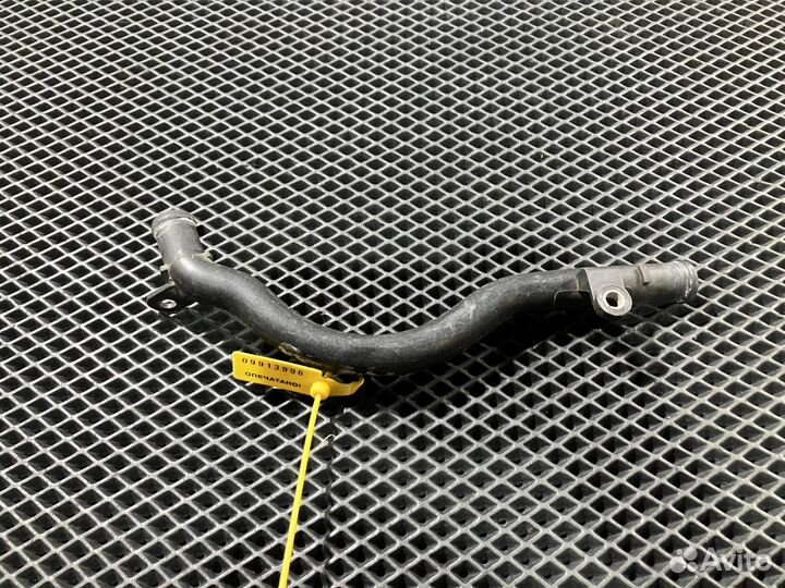 Патрубок охлаждения Audi Q7 4L рест. 2010