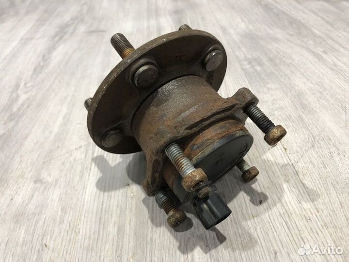 Ступица задняя Ford Focus седан qqdb 2007