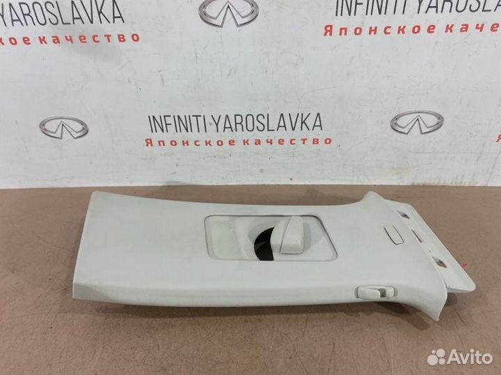 Накладка стойки правая Volkswagen Tiguan 5N1 5N2