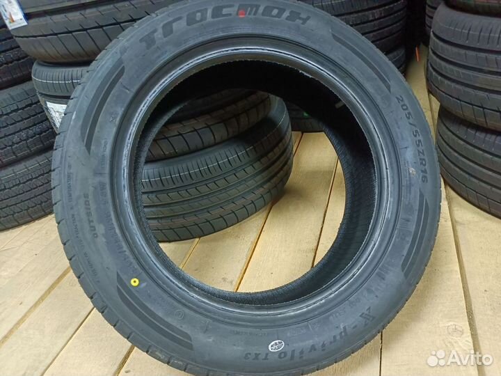 Tracmax X-Privilo TX3 235/45 R18 98W